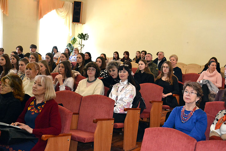 г��� 2025 ���� ������